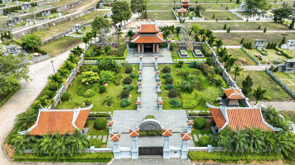 Mộ gia tộc_Lạc Hồng Viên